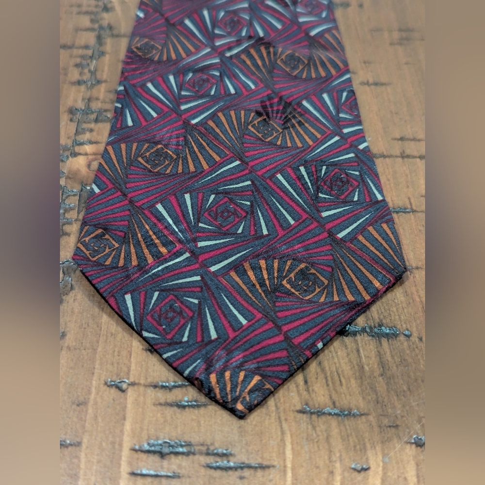 Jhane Barnes 100% silk tie